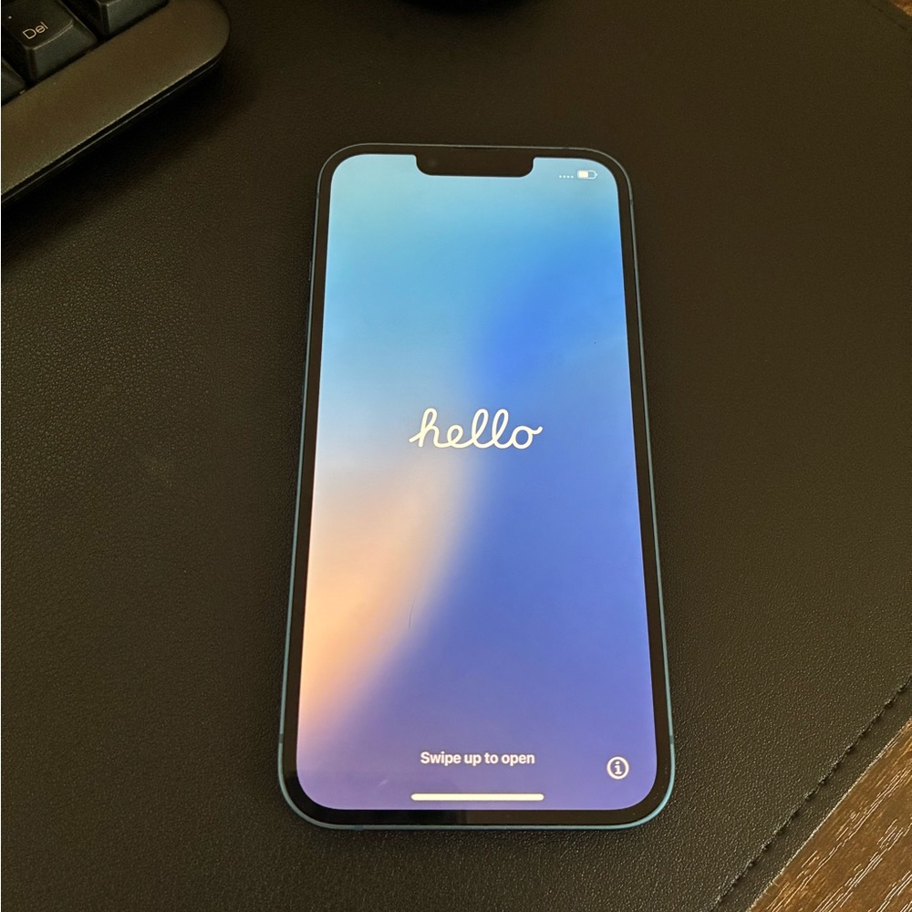 Apple iPhone 13 - 256GB - Blue - Edge-to-Edge Display - Verizon